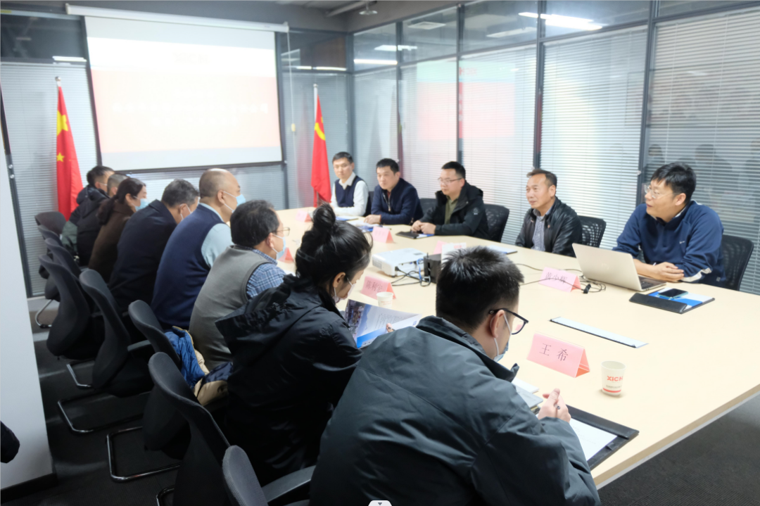 陜西省總商會(huì)副會(huì)長(zhǎng)、西安華歐精密機(jī)械有限公司董事長(zhǎng)樊延都一行來西馳參觀交流(圖1)